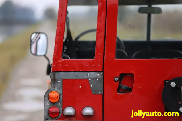 LAND ROVER Defender usata 59