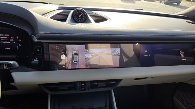 PORSCHE Macan usata, con Vivavoce