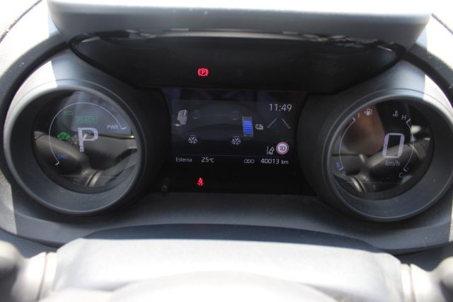 TOYOTA Yaris usata, con Controllo elettronico della corsia