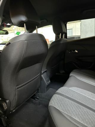 PEUGEOT 2008 usata, con Vetri oscurati