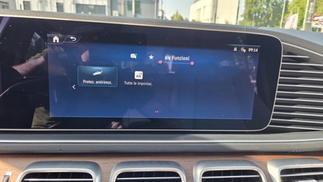 MERCEDES-BENZ GLE 300 usata, con Sensori di parcheggio posteriori