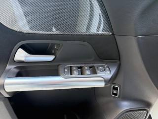 MERCEDES-BENZ GLA 180 usata 28