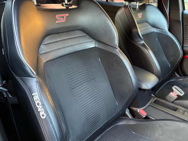 FORD Focus usata, con Chiusura centralizzata