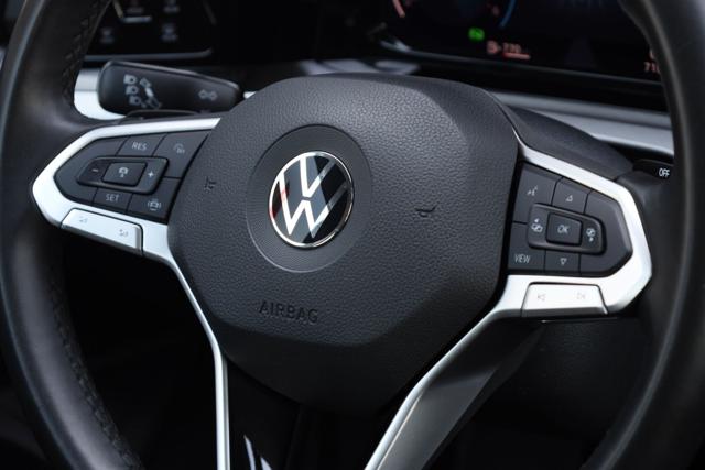 VOLKSWAGEN Golf usata, con Airbag testa