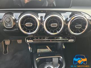 MERCEDES-BENZ A 180 usata, con Specchietti laterali elettrici