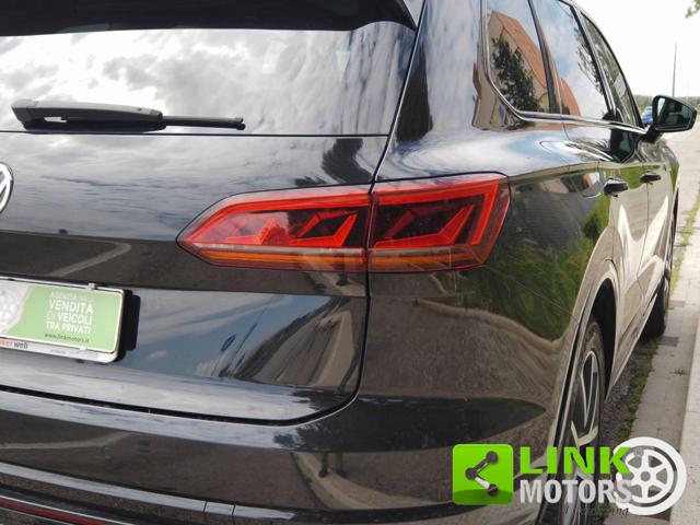 VOLKSWAGEN Touareg usata, con Riconoscimento dei segnali stradali