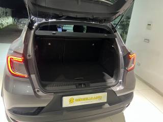 RENAULT Captur usata, con USB