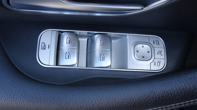 MERCEDES-BENZ GLE 300 usata, con Blind spot monitor