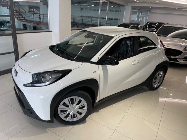 TOYOTA Aygo X usata, con Airbag