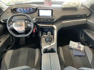 PEUGEOT 5008 usata, con Park Distance Control