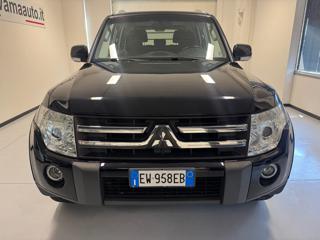 MITSUBISHI Pajero usata, con Airbag