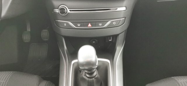 PEUGEOT 308 usata, con Chiamata automatica per emergenze