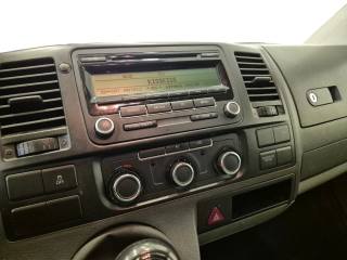 VOLKSWAGEN Transporter usata, con Lettore CD