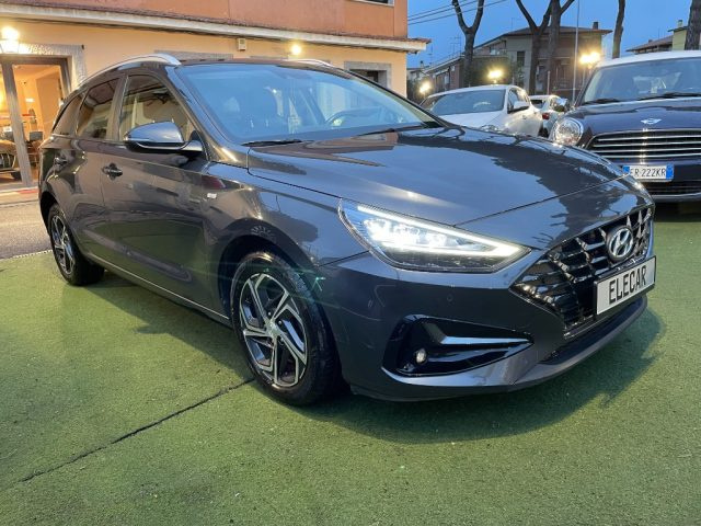 HYUNDAI i30 usata, con Airbag laterali