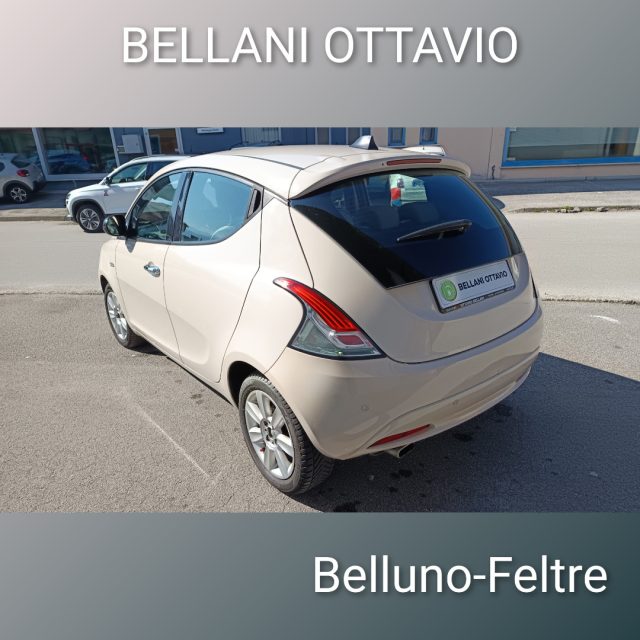 LANCIA Ypsilon usata, con Autoradio