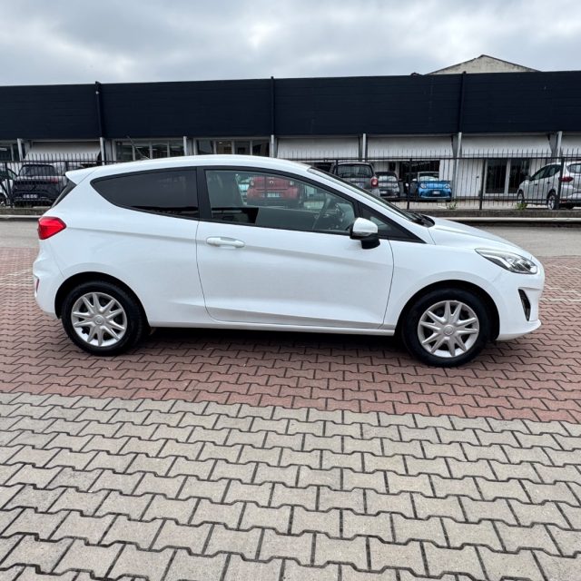 FORD Fiesta usata, con Autoradio