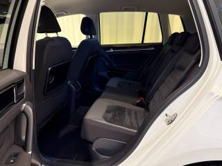 VOLKSWAGEN Golf Sportsvan usata, con Alzacristalli elettrici