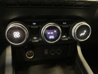 RENAULT Arkana usata, con Hill holder