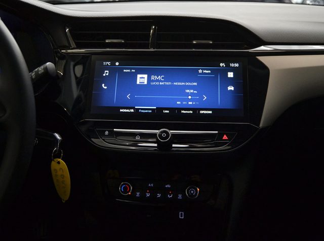 OPEL Corsa usata, con Autoradio