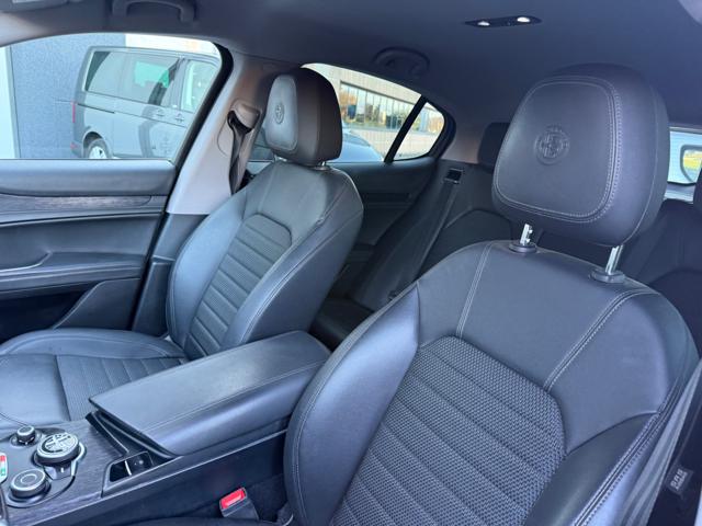 ALFA ROMEO Stelvio usata, con Controllo automatico clima