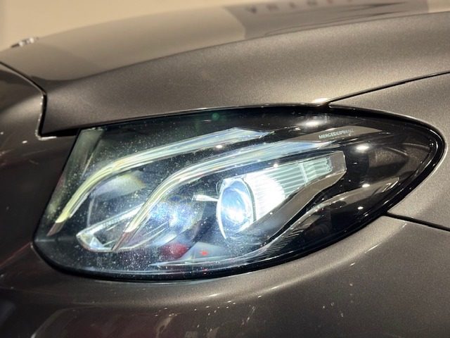 MERCEDES-BENZ E 220 usata, con Sedili sportivi