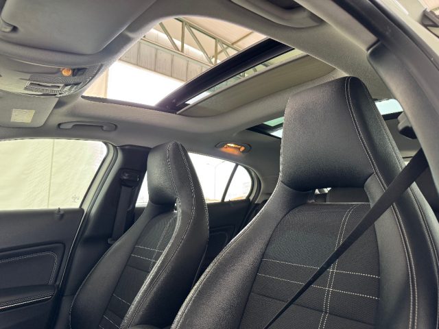 MERCEDES-BENZ GLA 200 usata 31