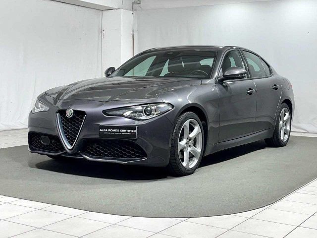 ALFA ROMEO Giulia usata, con Autoradio