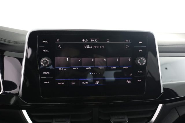VOLKSWAGEN T-Roc usata 8