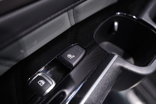 KIA Sorento usata, con Specchietti laterali elettrici