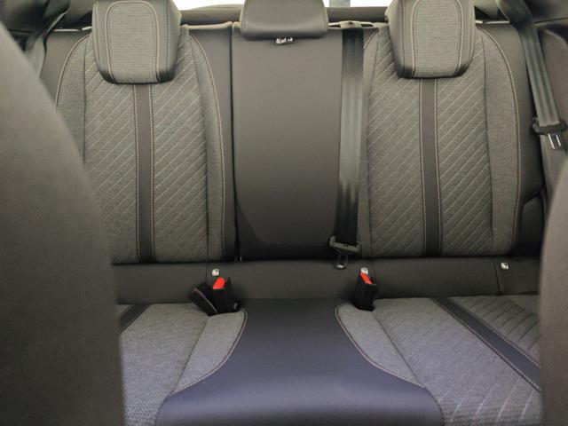 PEUGEOT 2008 usata, con Autoradio