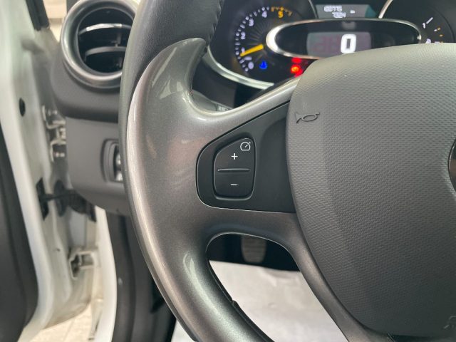 RENAULT Clio usata, con Luci diurne