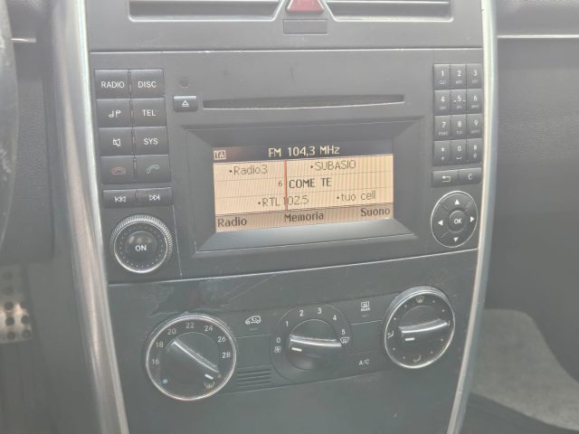 MERCEDES-BENZ B 180 usata, con Boardcomputer