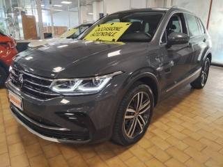 VOLKSWAGEN Tiguan usata, con Airbag laterali
