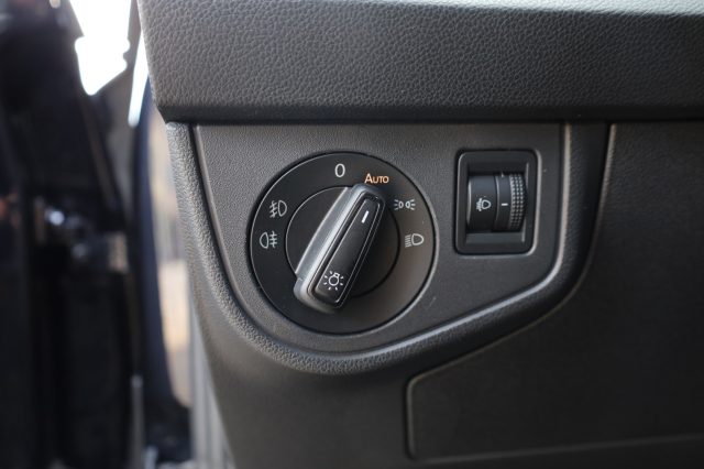 VOLKSWAGEN Taigo usata 81