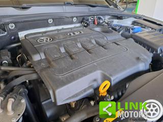 VOLKSWAGEN Golf usata, con Airbag testa