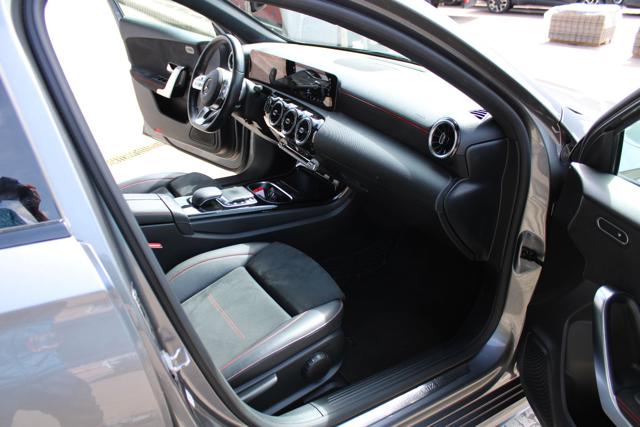 MERCEDES-BENZ A 250 usata, con Interni in pelle