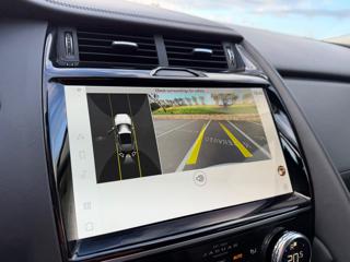 JAGUAR E-Pace usata, con Autoradio digitale