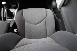 TOYOTA RAV 4 usata, con Sedile posteriore sdoppiato