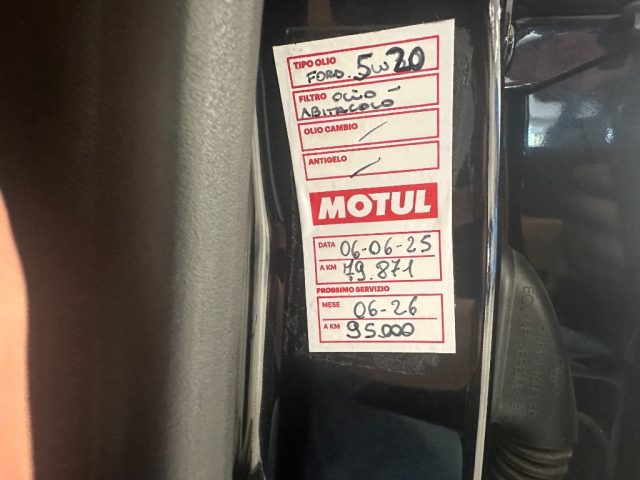 FORD Fiesta usata, con USB