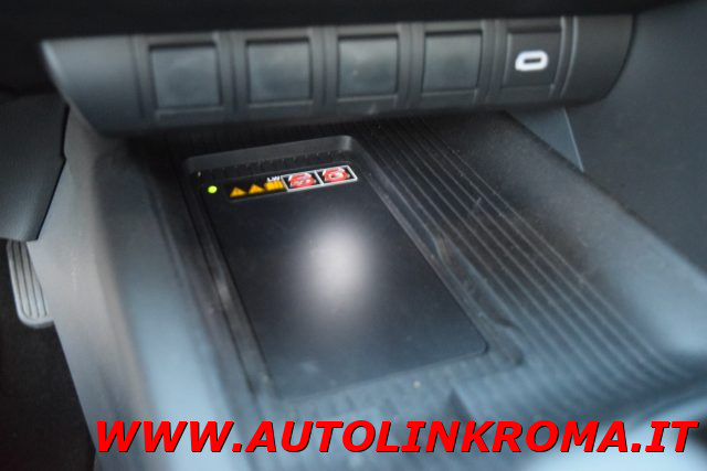 TOYOTA C-HR usata 21