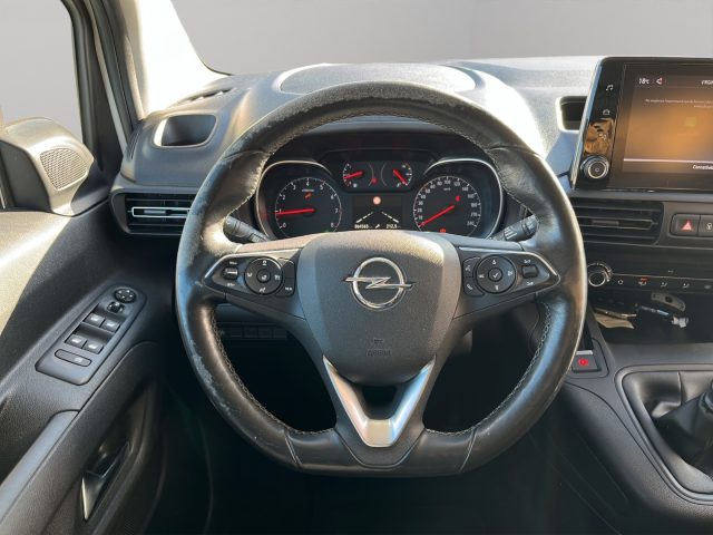 OPEL Combo usata, con Autoradio digitale