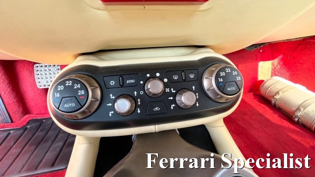 FERRARI California usata 38