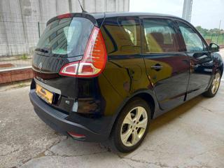 RENAULT Scenic usata, con Autoradio