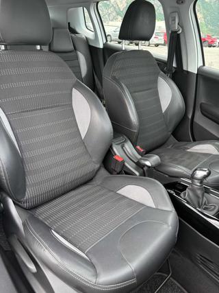 PEUGEOT 2008 usata, con Climatizzatore