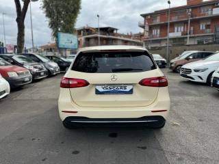 MERCEDES-BENZ B 180 usata, con Alzacristalli elettrici
