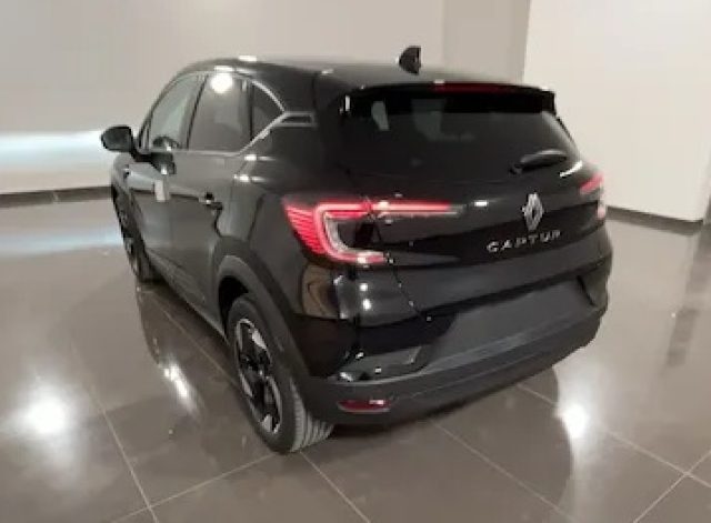 RENAULT Captur usata, con Autoradio