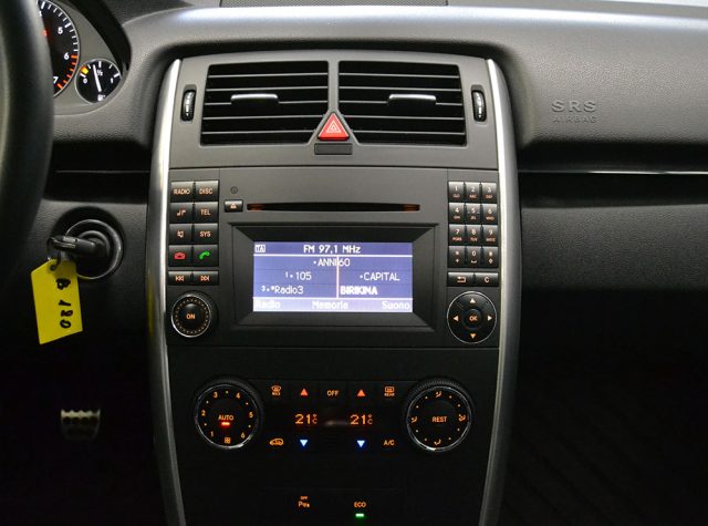 MERCEDES-BENZ B 180 usata, con Autoradio