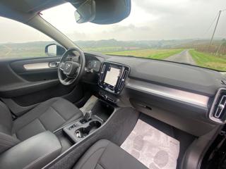 VOLVO XC40 usata, con Specchietti laterali elettrici