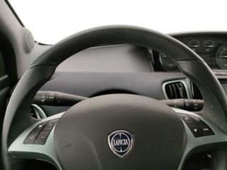 LANCIA Ypsilon usata, con ESP