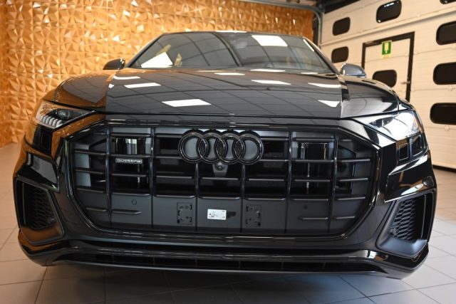 AUDI Q8 usata 171